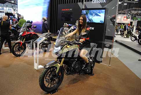 Honda - Honda CB500XE e moto Honda 500x all´Eicma 2021 presso Milnao Rho Fiere